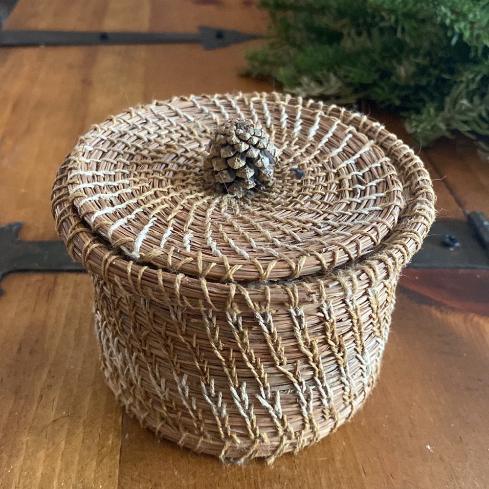 Pine needle basket